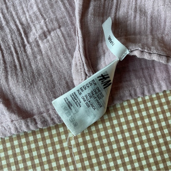 Set of 4 lightweight 100% cotton baby blankets. - Picture 12 of 16